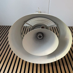 Arne jacobsen Loftlampe stor