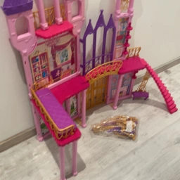 Barbie Prinsesse slot m tilbehør