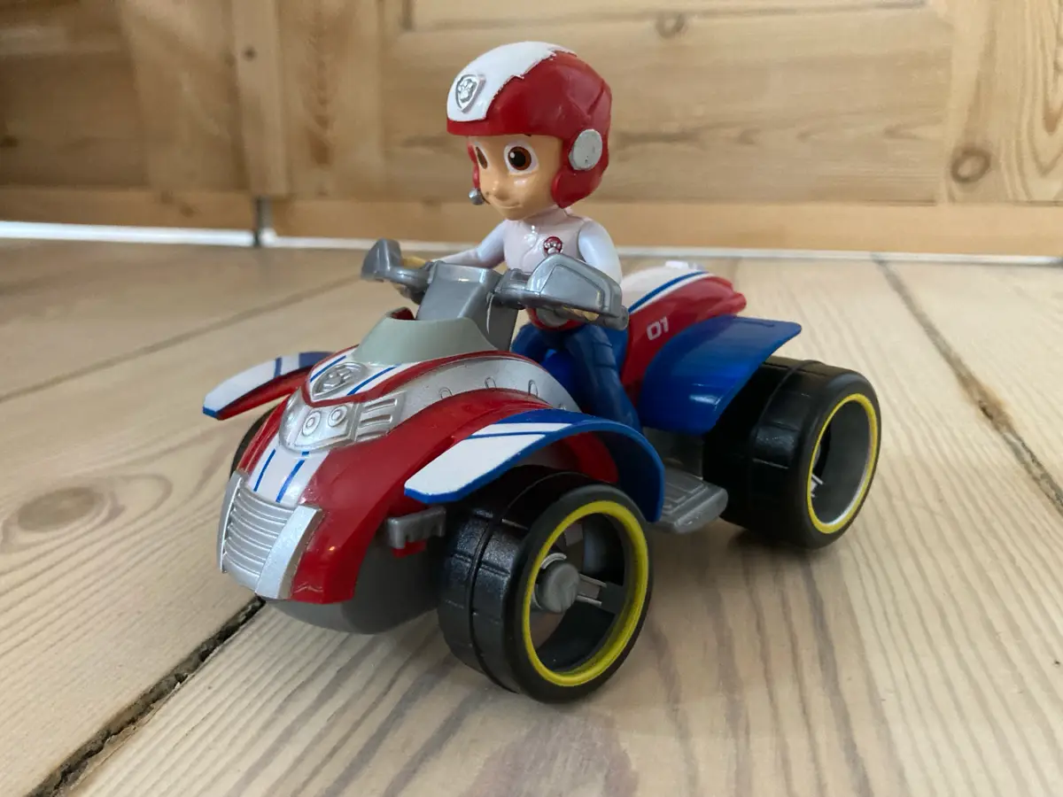 Paw Patrol Ryder og køretøj