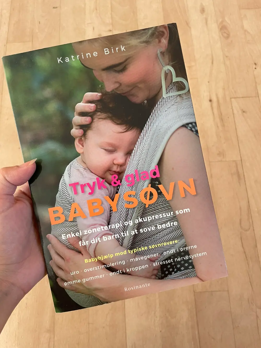 Tryk og glad babysøvn Bog