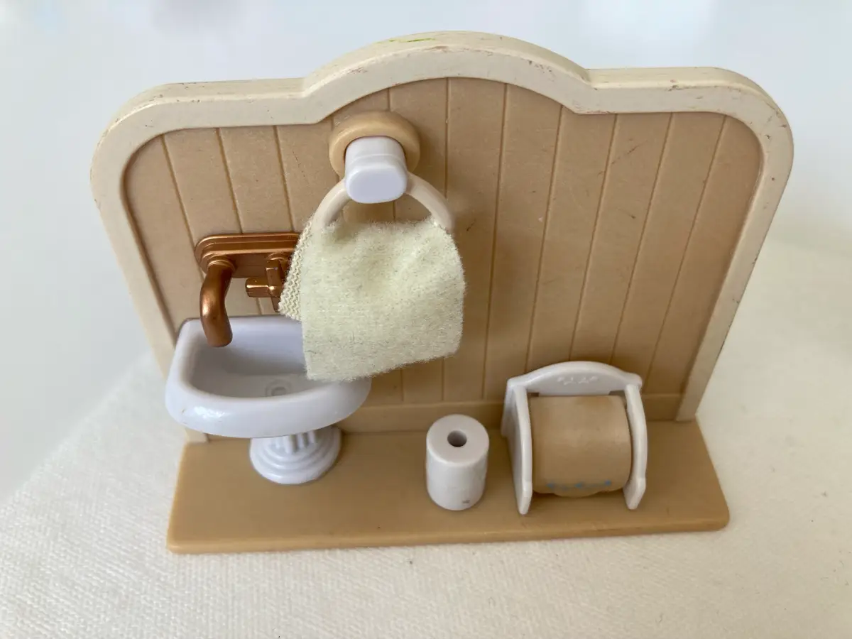 Sylvanian Families Toilet