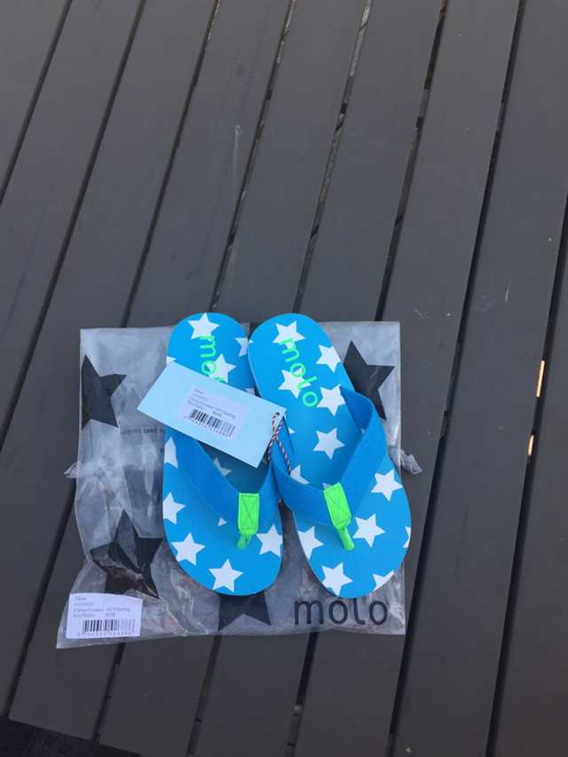 Molo Flip-flops