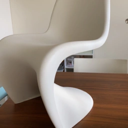 Verner Panton Vitra Junior stol