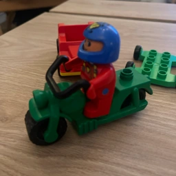 LEGO Duplo Bil og motorcykel