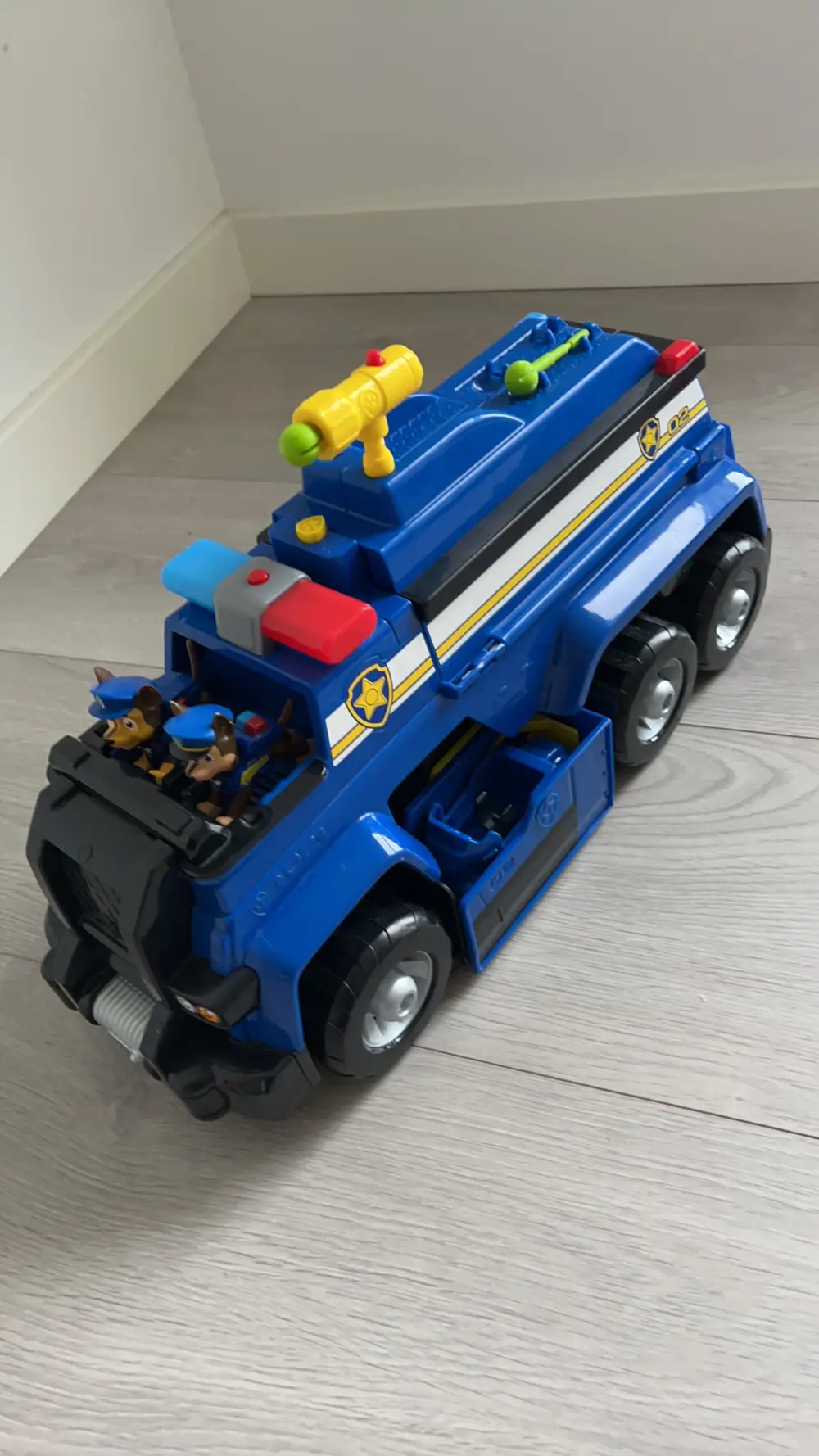 Paw Patrol Chase truck