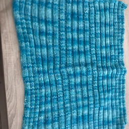 Hjemmelavet Tykt strikket babytæppe