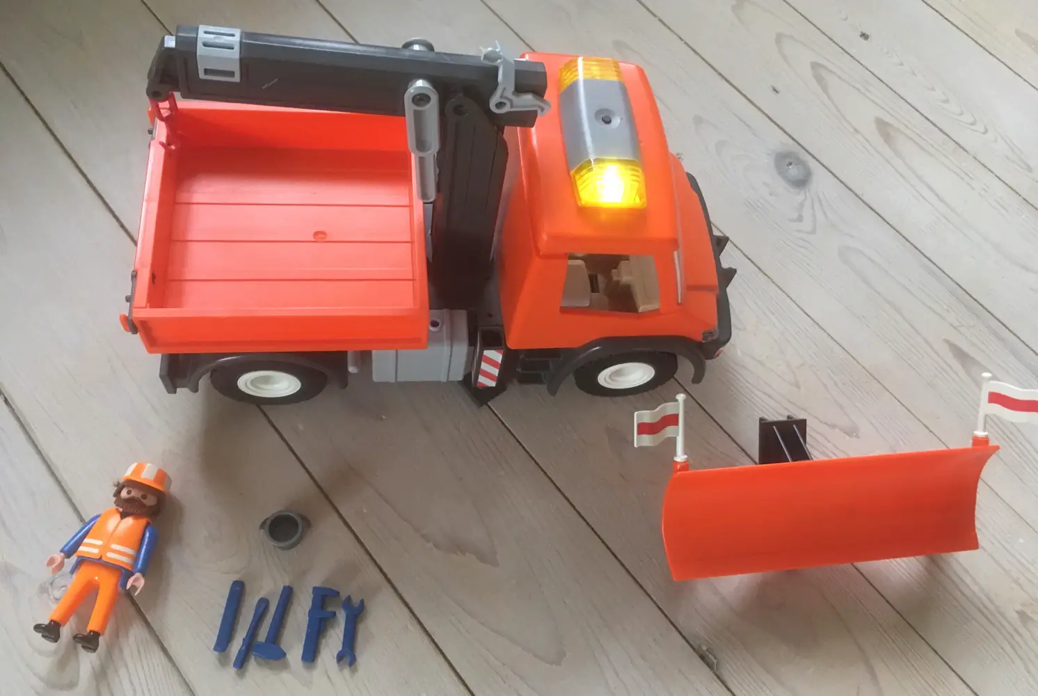 Playmobil Lastbil med kran og sneplov