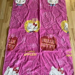 Hello Kitty Junior sengetøj