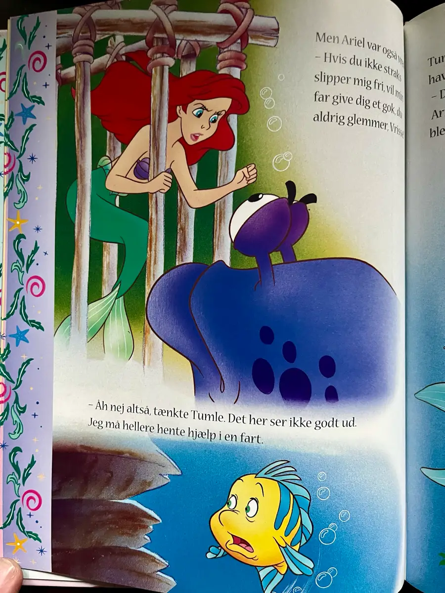 Den lille havfrue og spot Disney prinsessebogklub tegnet