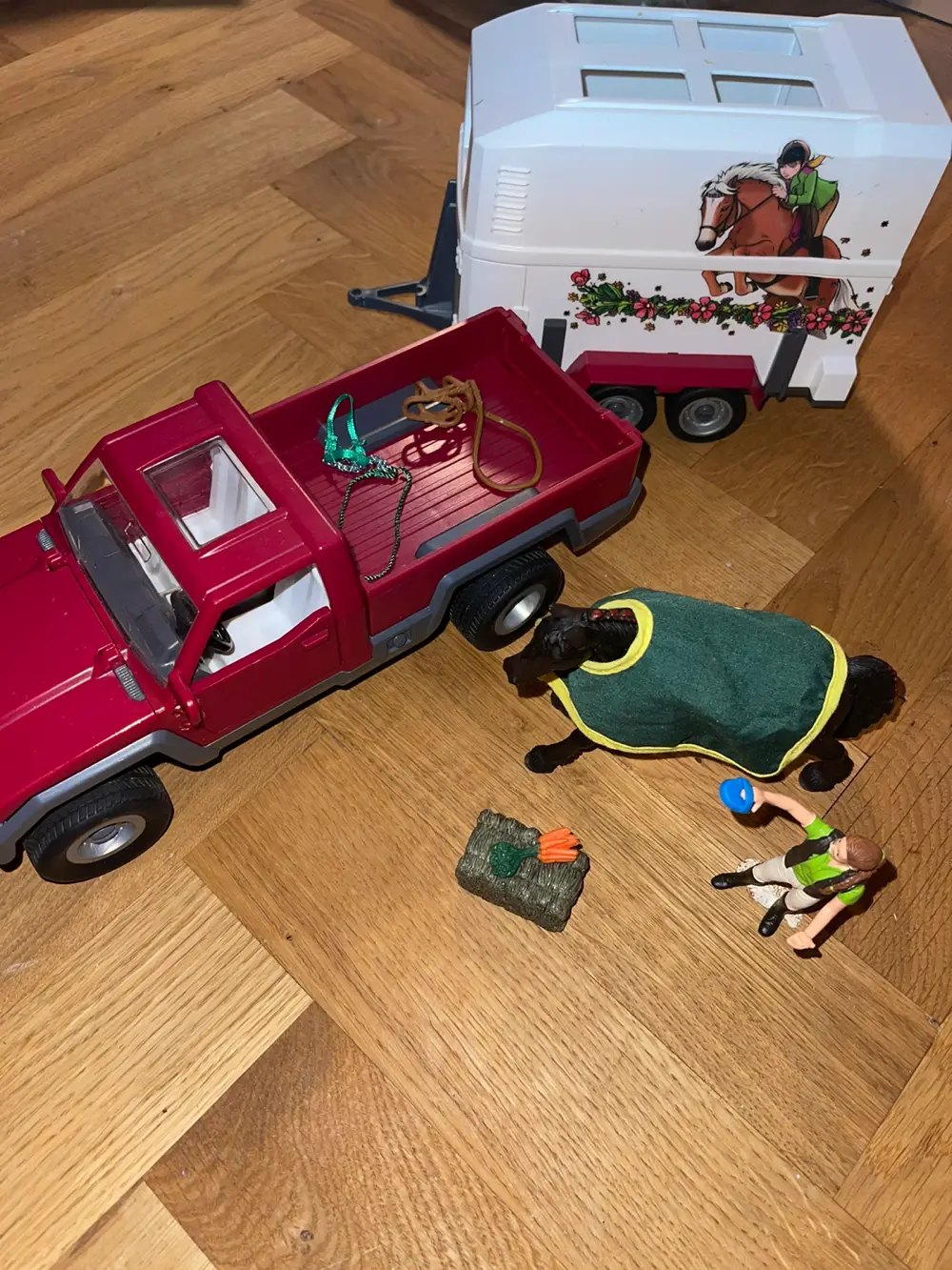 Schleich Hestetrailer med Jeep