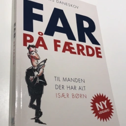 FAR PÅ FÆRDE Bog