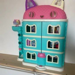 Gabby's Dollhouse Dukkehus