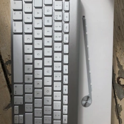 Apple Wireless keyboard