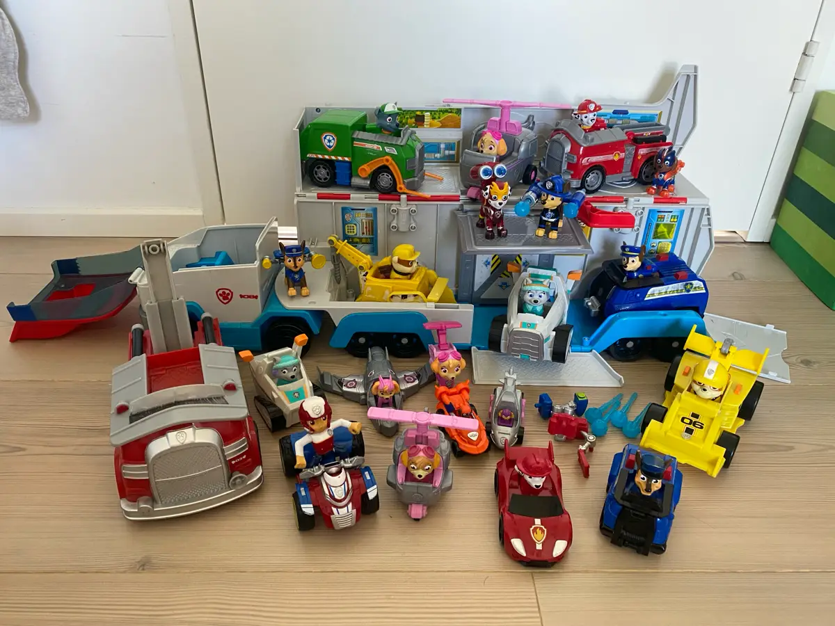 Paw Patrol stor samling figurer og biler