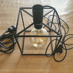 Dyberg Larsen Loft eller bordlampe