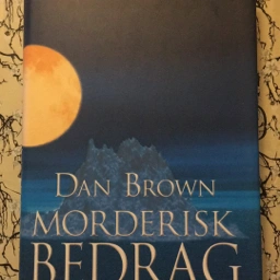 Morderisk Bedrag Bog af Dan Brown