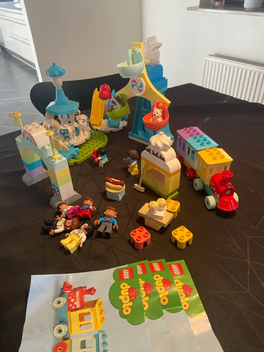 LEGO Duplo Bondegård og forlystelsespark