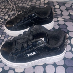 FILA Sko