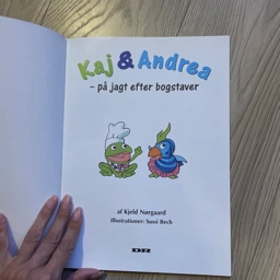 Kaj  Andrea på jagt efter bogstaver Fin Kaj og Andrea bog