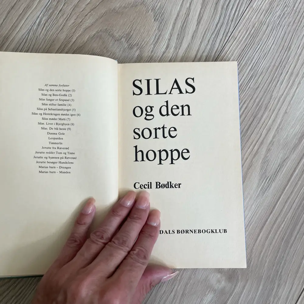 Silas og den sorte hoppe Cecil Bødker bog om Silas