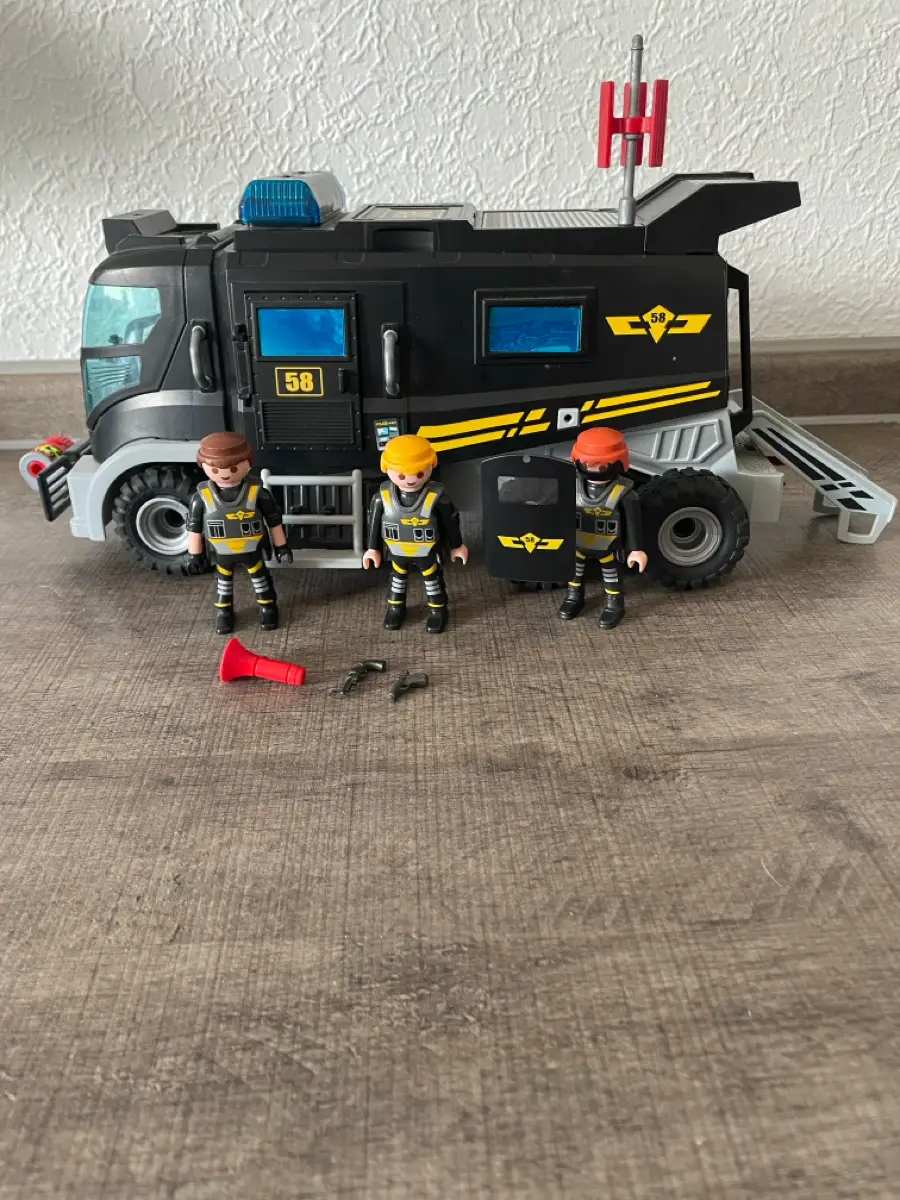 Playmobil Playmobil SWAT bil