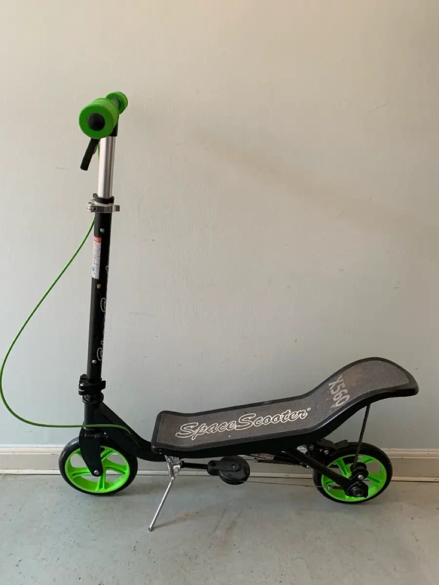 Space Scooter SpaceScooter X560