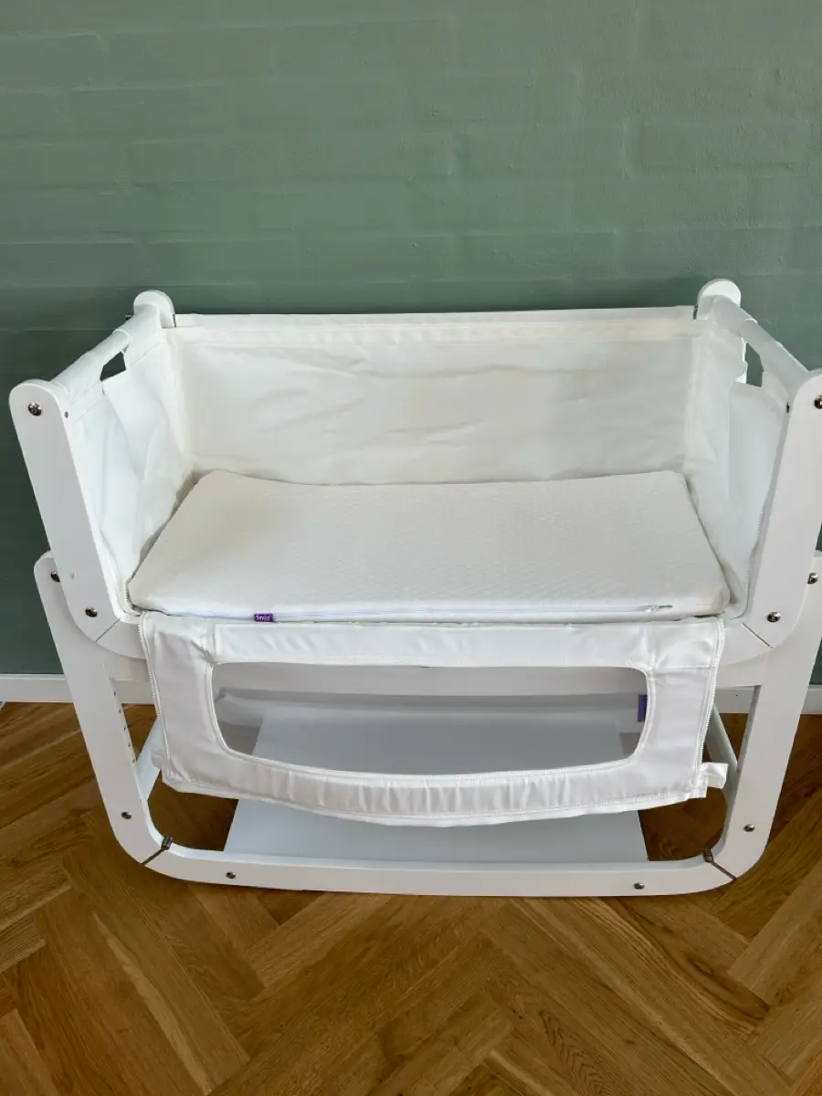 Snüzpod Velholdt bedside crib