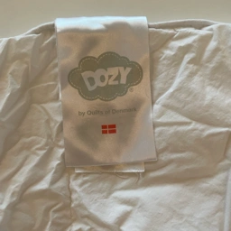 Quilts of Denmark Dozy sval moskusdun babydyne