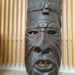 Afrikansk Maske i træ