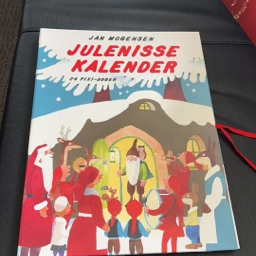 Julenisse kalender 24 små bøger