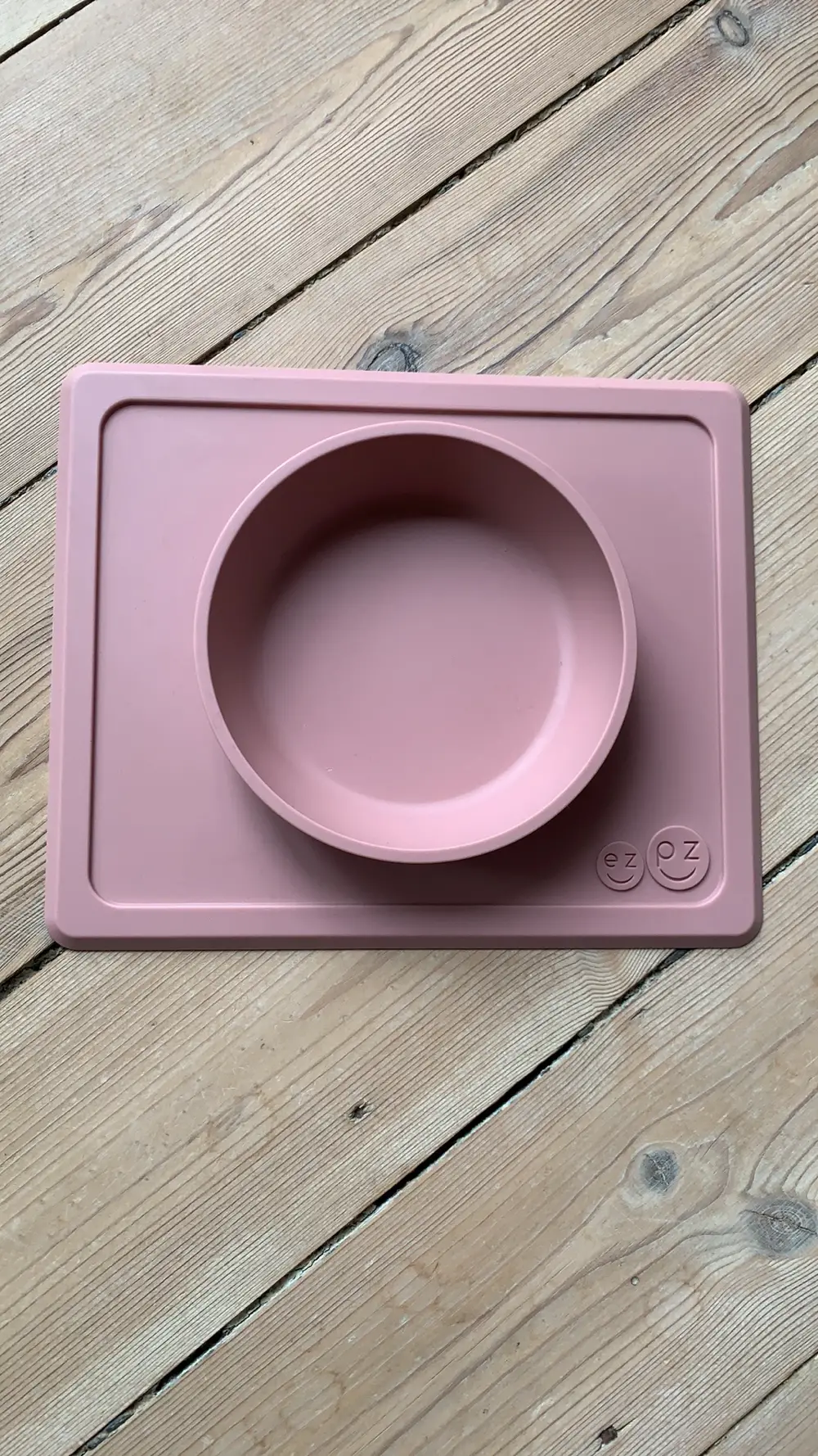 EZPZ Happy Mini Bowl - silikone