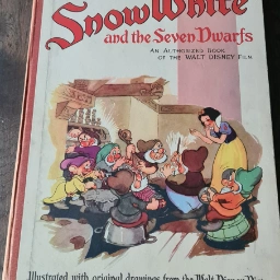 Show White and the seven dwarfs Gammel bog