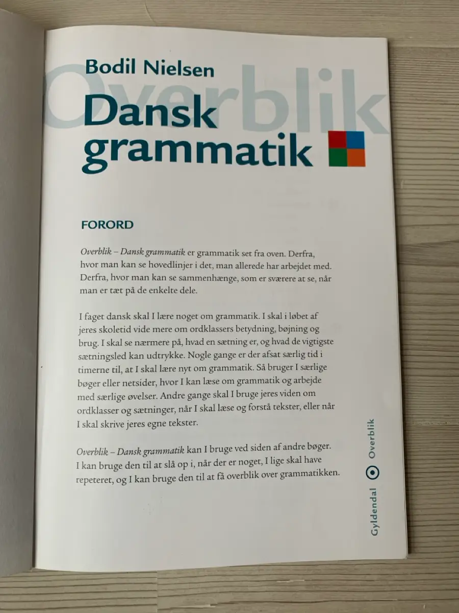 Overblik - Dansk grammatik Skolebog 6-9 klasse