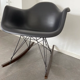 Eames Gyngestol