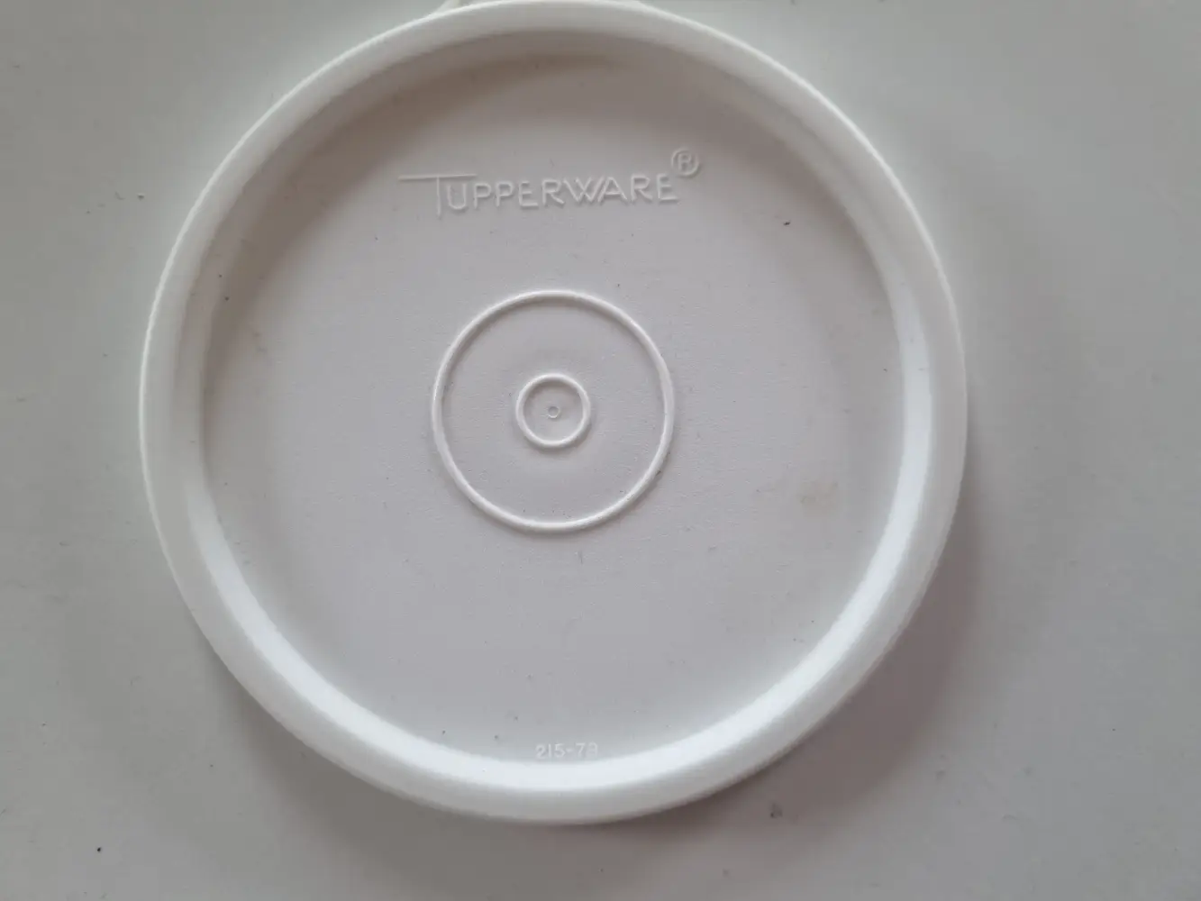 Ukendt Tupperware