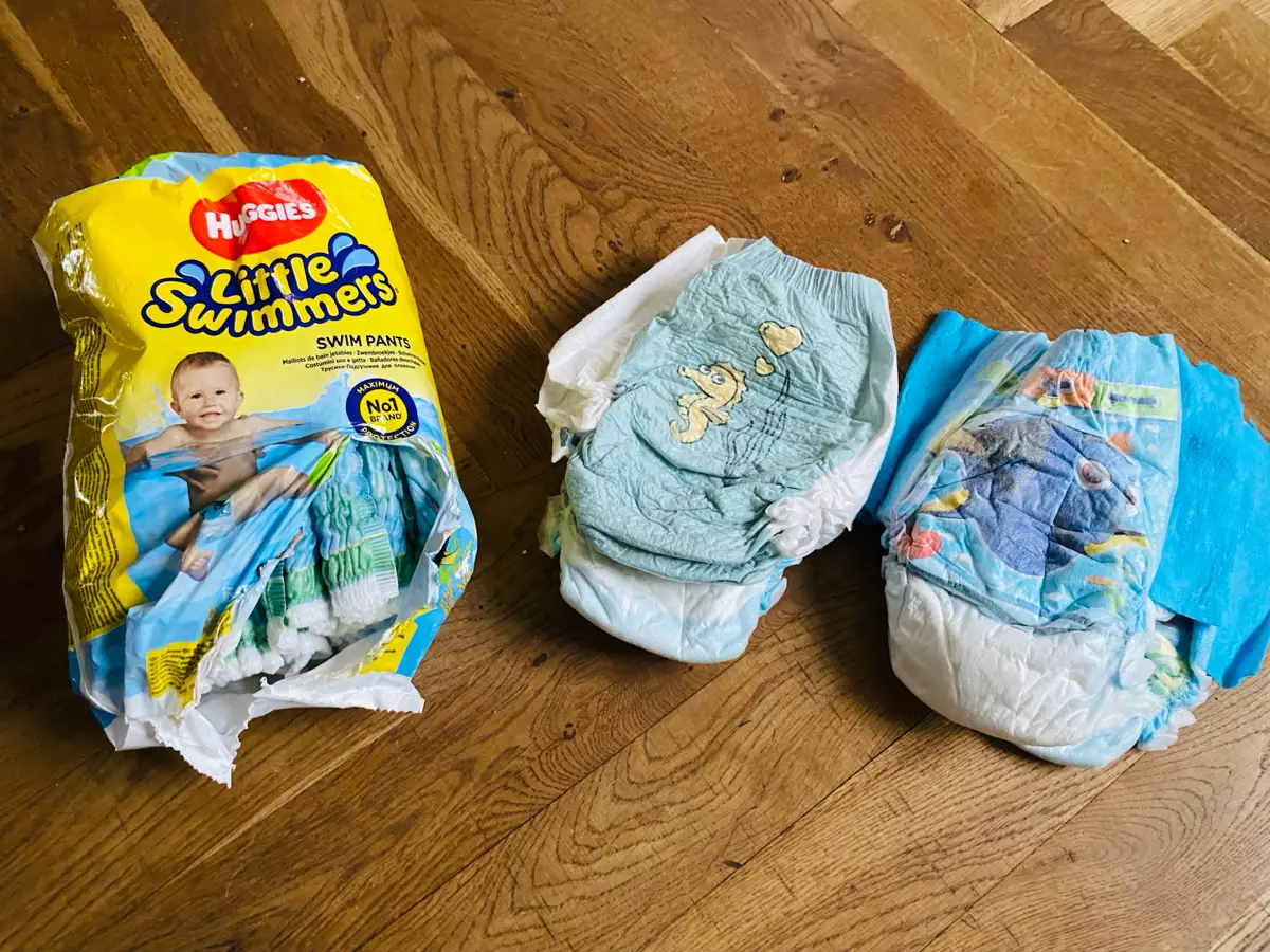 Huggies Svømmebleer