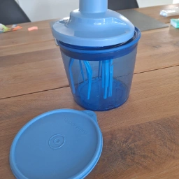 Tupperware Pisker