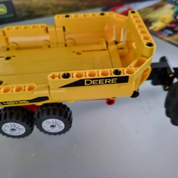 LEGO John Deere traktor