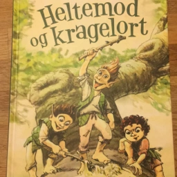 Heltemod og kragelort Bog