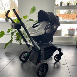 Orbit Baby Autostol med ISOFIX