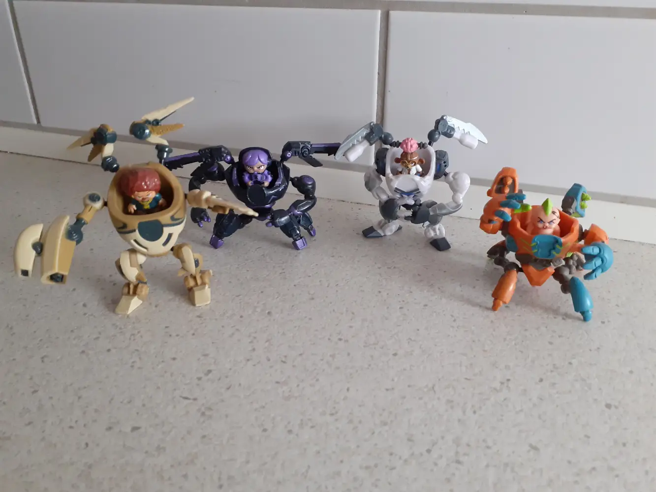 Robot Figurer