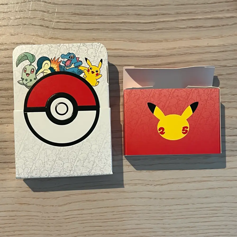 Pokémon Kortæske + 31 kort