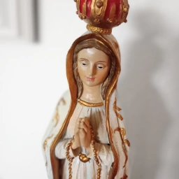 Nossa Senhora da Fatima Madonna Figur