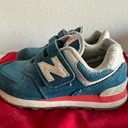 New Balance Sneakers