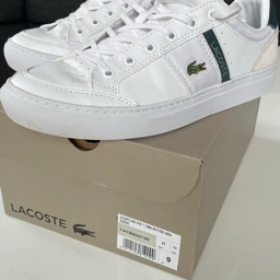 LACOSTE Sneakers