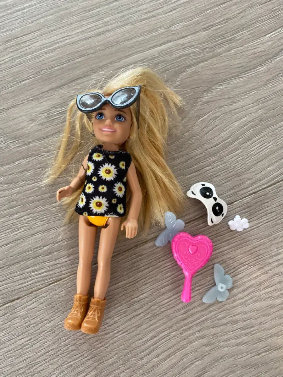 Barbie Chelsea dukke med tilbehør