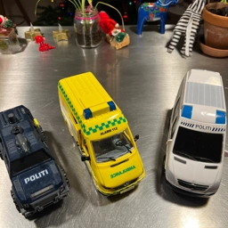 Ukendt Ambulance politibil med lyd