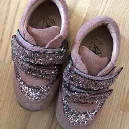 Petit by Sofie Schnoor Rosa glitter løbesko i læder