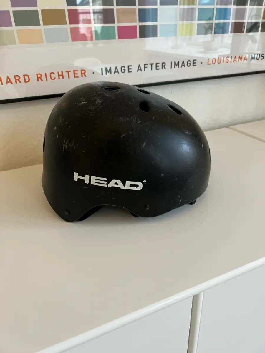 Head Hjelm