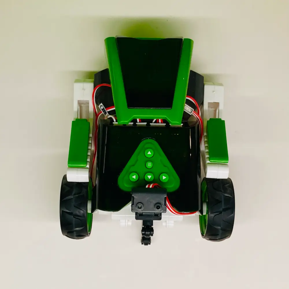 Xtreme bots Mazzy robot